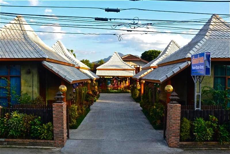 Huen Kham Kong Guesthouse Mae Sariang Eksteriør bilde
