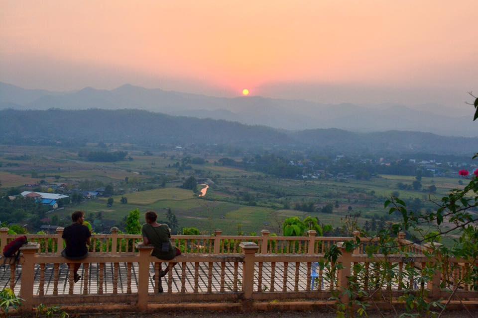 Huen Kham Kong Guesthouse Mae Sariang Eksteriør bilde