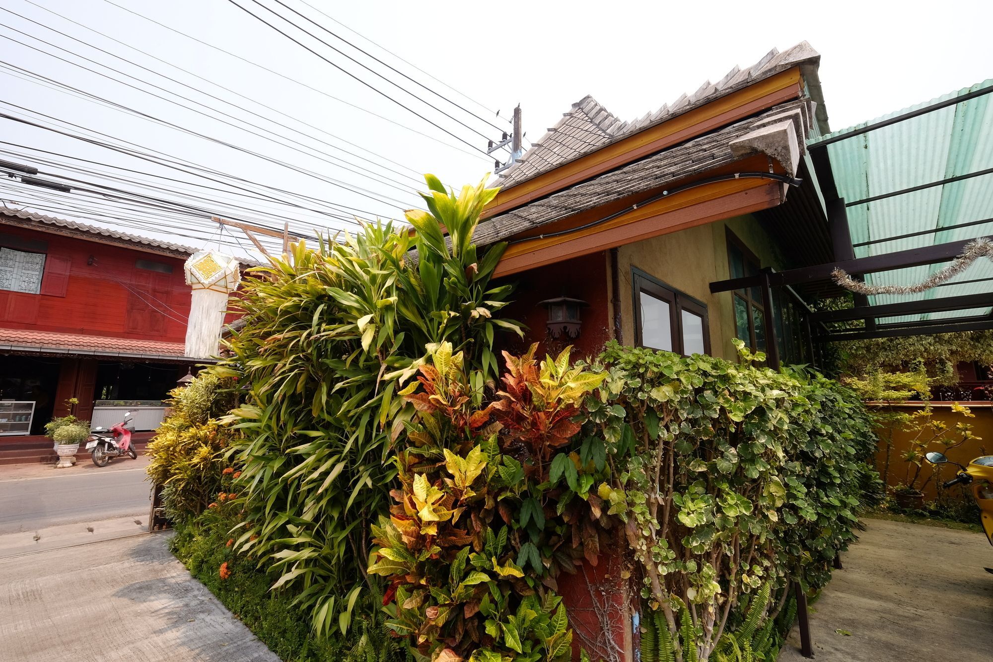 Huen Kham Kong Guesthouse Mae Sariang Eksteriør bilde